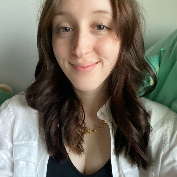 Meet your Posher, Megan - Picture 1 of 1